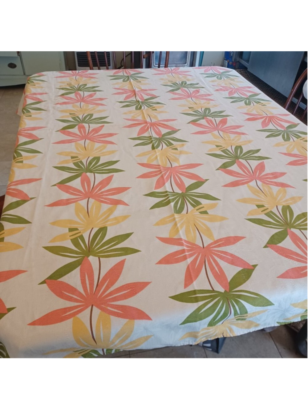Vintage cotton linen tablecloth with MCM design Large